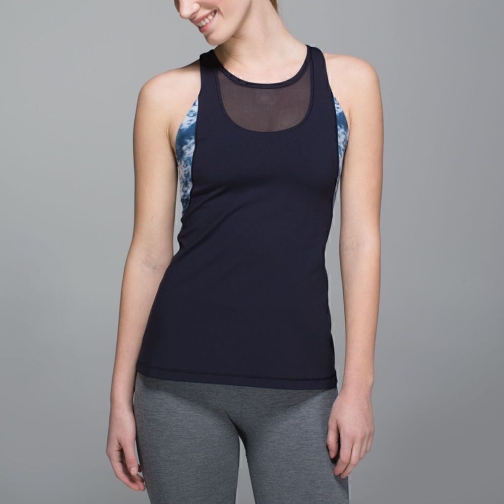 Lululemon Mesh With Me Tank
Naval Blue / Sea Side Silver Fox Alberta Lake